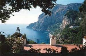 Capri island, panorama (© Portanapoli.com)