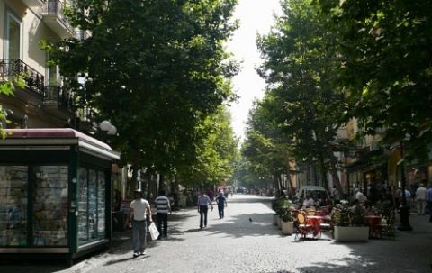 Via Scarlatti in Naples (© Portanapoli.com)