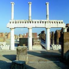 Visit both: The excavations of Pompeii and Herculaneum