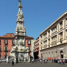 Welcome in the heart of Naples: Visit the historic centre